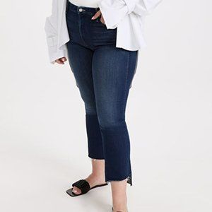 Mother Jeans Plus The Insider Crop Step Fray in Tongue And Chic color